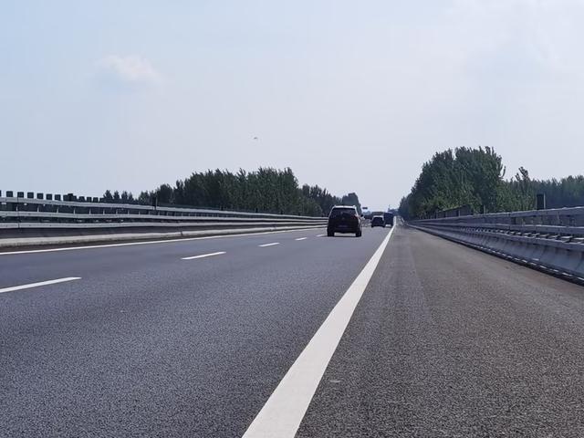 G15沈海高速萊西段路面大中修工程建設完工